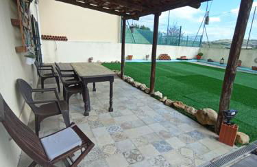 Alojamento - Apartamento ou quarto - Estacionamento à porta - Foto 3