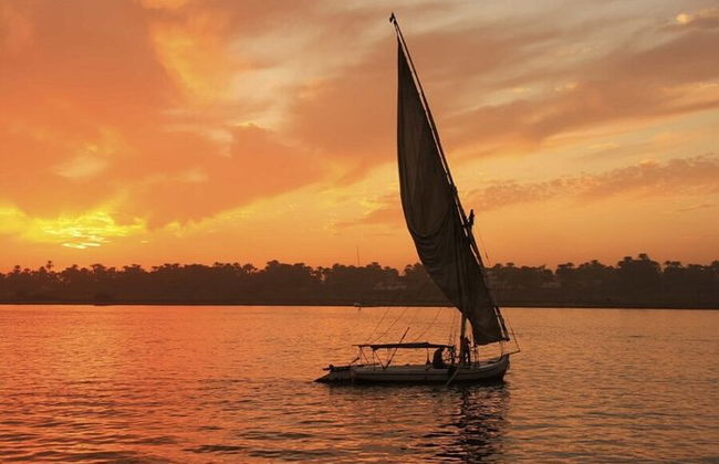 Felucca no pôr do sol e jantar em uma casa egípcia em Luxor - Foto 4