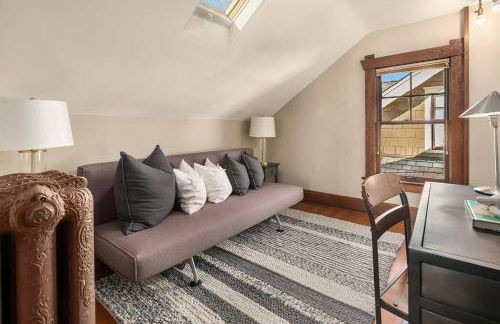 Refined Seattle Craftsman - Perfect Family Retreat near Parks, Zoo & UW - Foto 22