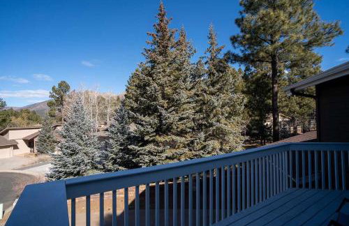 Family-Friendly Getaway Hot Tub Views EVSE - Foto 4