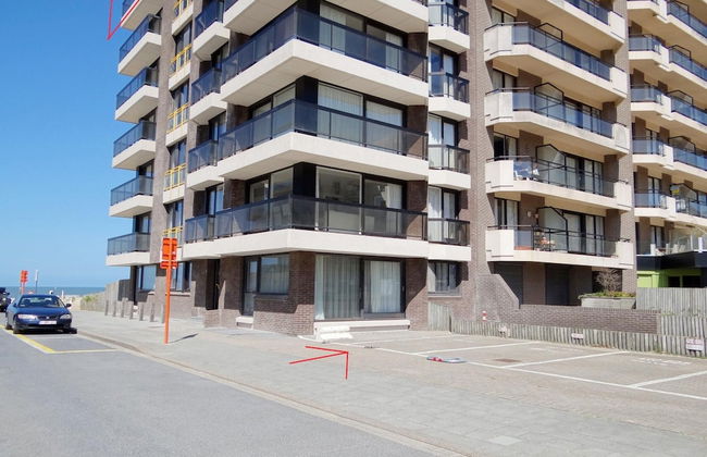 Modern Stay Near Shore - Photo 16