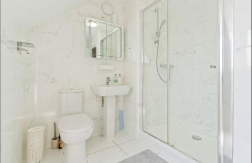 Luxury 5 bed house with Hot Tub nr Bicester Village - Foto 6