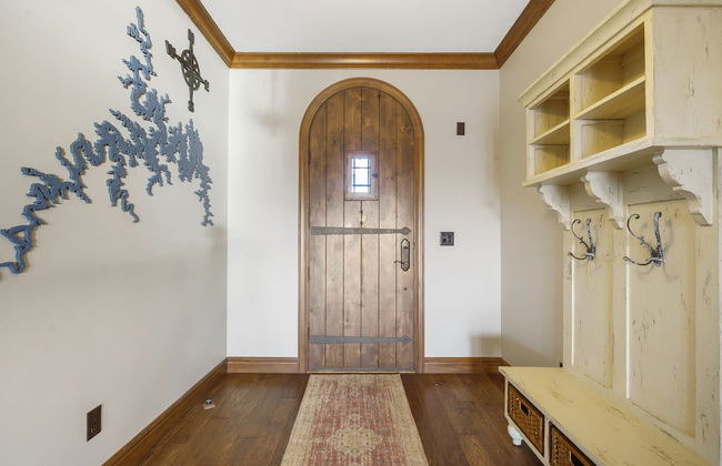 Table Rock Manor at Whitefish Bay - Photo 37