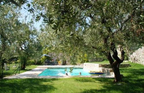 The Olive House, Garden and Pool - Foto 28