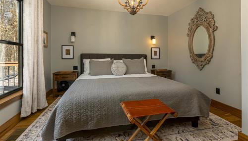 Romantic 1BR Cabin w Hot Tub Near Carbondale - Foto 4