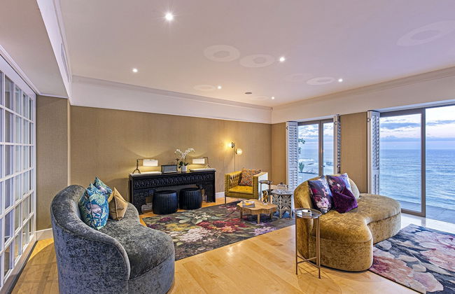 Clifton YOLO Spaces – Clifton Mansion Villa - Photo 80