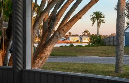 Home With Heated Pool Near Beaches - Foto 41