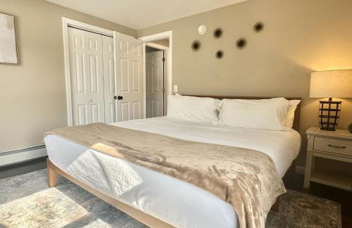 2BR Condo with Ocean Views in Downtown SW Harbor "Seaglass" - Foto 26