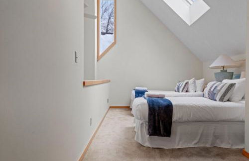 Mountain Haven for Families w Deck - Shuttle - Views - Foto 51