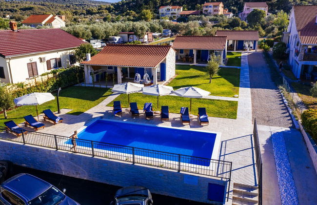 Dalmatian Pearls - Photo 42