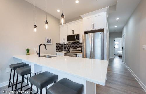 LUX 2BR Apartment in DC with Patio - Foto 8