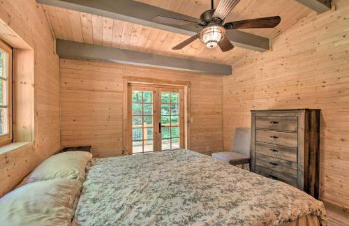 Pet-Friendly Otto Mountain Cabin with Fireplace! - Foto 14