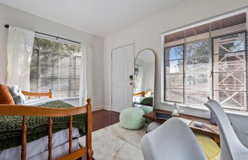1BR Near UofA, Work Desk, Gem Show Friendly - Foto 20