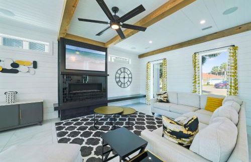 Water's Edge - Luxury Lakefront Beach House with Private Pool & Community Amenities - Foto 9