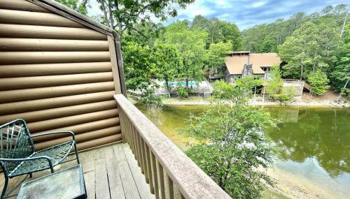 80BPD, Four bedroom, two 1 2 bath log-sided condo with lake view , garage condo - Foto 2
