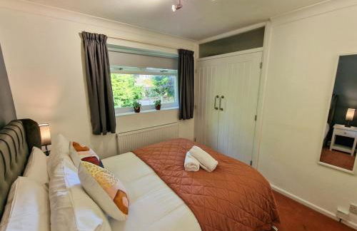 Free Parking Home In Gatley by City SuperHost - Photo 15