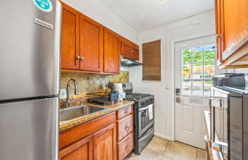 --Free Parking & 2 King Beds -- Vintage Retreat -- Floyd's Freedom - Foto 25