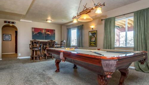 Wasatch Retreat in Draper with Mtn Views Theater and Hot Tub - Foto 2