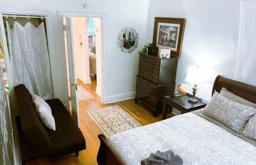 (53.1N) Walk to Forest Park in Comfort! - Foto 13