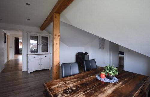 Bimax Neu renovierte, gemütl. 4 Zimmer Dachwohnung - Foto 9