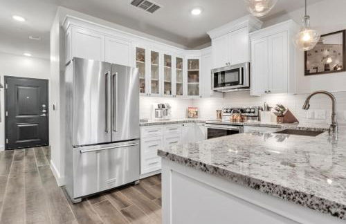 Whiskey River - Texas Music Theme in Historic Gruene, Riverfront on the Guadelupe River - Foto 5