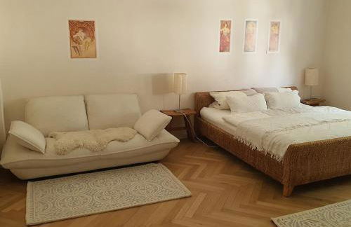 Grüne Wohlfühloase in einer Stadtvilla - Foto 4