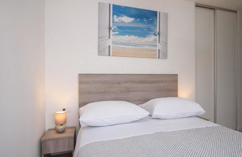 Villa Barbara & Zoran with heated swimming pool - Photo 50