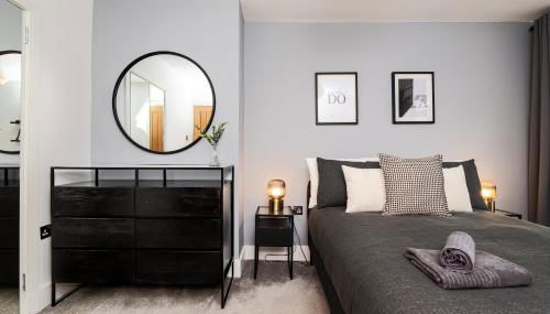 3 Bedroom House-Free Parking-by Holiday Homes - Foto 3