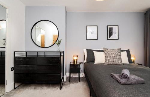 3 Bedroom House-Free Parking-by Holiday Homes - Foto 3