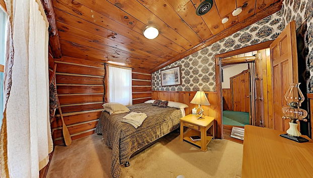Grand Pines Cabin Number 2 - Foto 5, Habitación