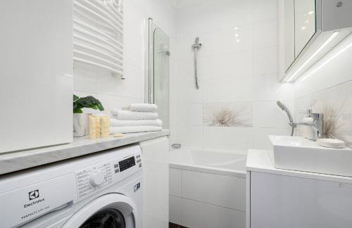 Unique One Bedroom Apartment with Balcony in Rzeszów by Noclegi Renters - Foto 19