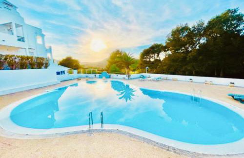 FLAT Surrounded by Nature WIFI & Pool & beach Nearby - Foto 53