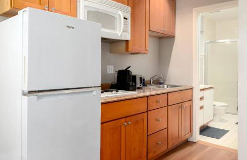 Bright Quiet Comfy 1BR Cottage in Mountain View - Photo 7