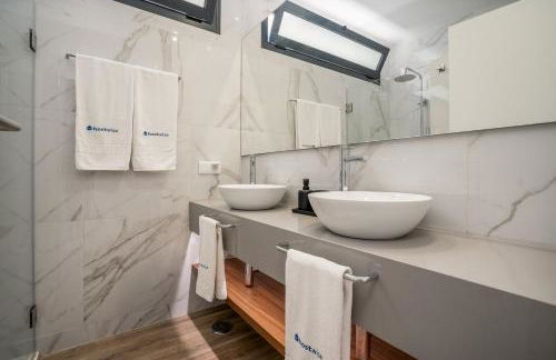 Host Wise - Bright Spacious House Swimming Pool - Foto 24