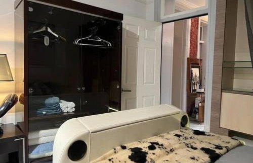 Westminster Apartment- Prime Location-Free Parking - Foto 16