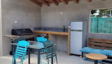 villa 2 chambres avec piscine et plus - Foto 5