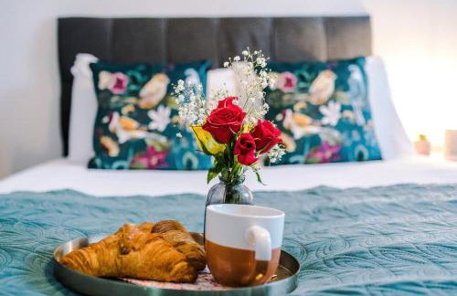 2Bed Bungalow, Free Netflix, Prime, Disney, WiFi, Private Parking - Foto 1