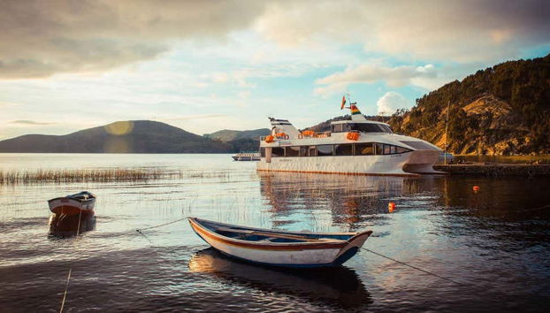 Lake Titicaca Catamaran & Sol Island Visit - Foto 2