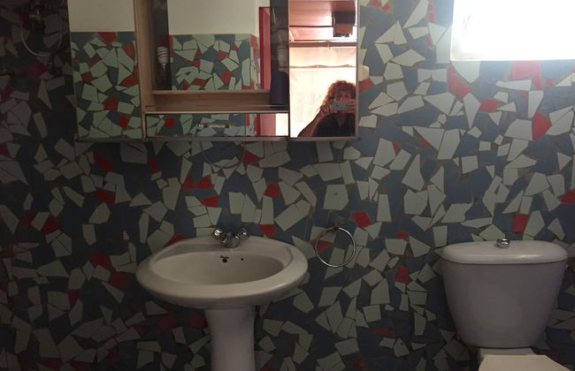 Picturesque Studio Apartment - Photo 13