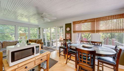 Lake Geneva Family Gem with Fenced Dog Run! - Foto 5