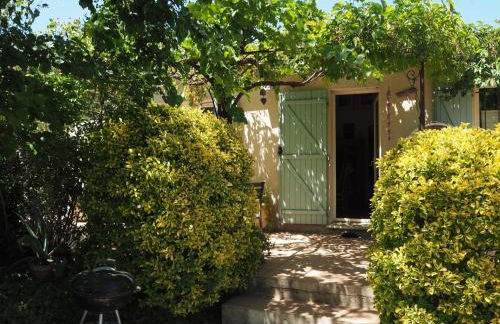 Cozy Vacation House With Pool, Vernegues - Foto 20