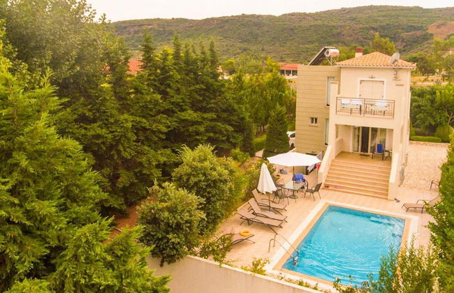 Villa Semeli Large Private Pool Walk to Beach Sea Views A C Wifi Car Not Required Eco-friendl - 1879 - Foto 3