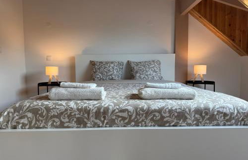 Villa Ribeirinho Stays - 4 Bedrooms - Foto 9