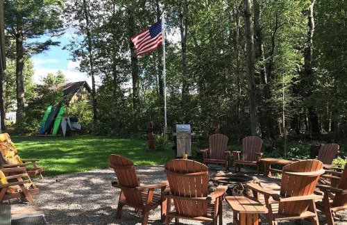 4 BDRM - Hot Tub - Fire Pit - Foto 3