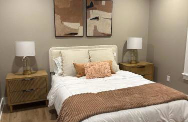 NEW Spacious Clarkson Getaway w Games & Yard - Foto 25