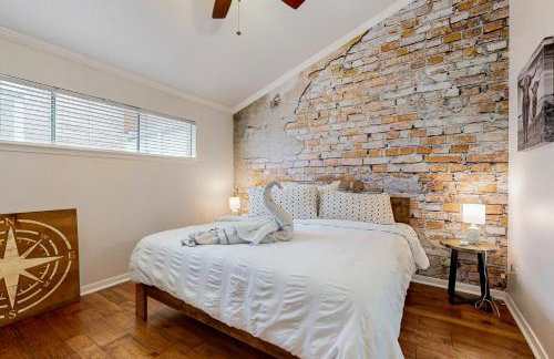 Lakeside Getaway with Patio on Lady Bird Lake - Foto 8