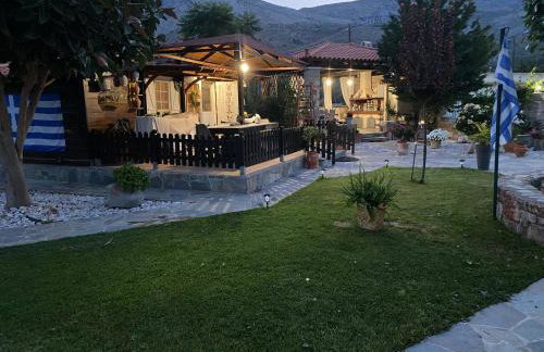 A wooden house in Kardamyla - Foto 39