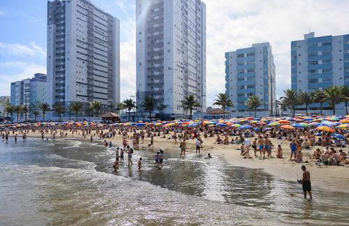 Apto frente o mar com 3 piscinas Wi-Fi gratuito aceito pet - Foto 2