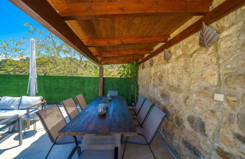 Villa Candice, Luxurious Historic Villa with Sea View by Rentado - Foto 49