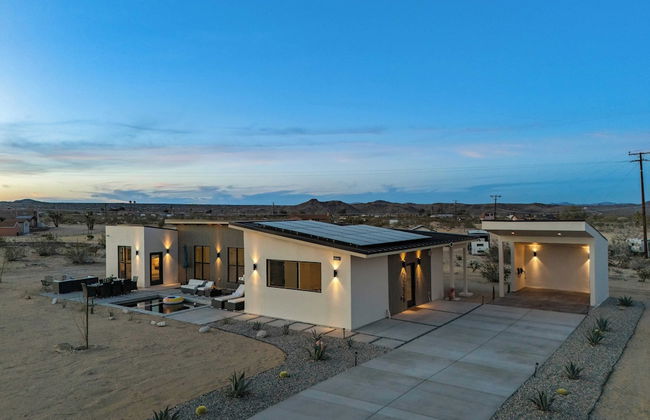 Private Pool, Hot Tub, Firepit Modern Oasis Blue Mirage by Avantstay - Foto 30